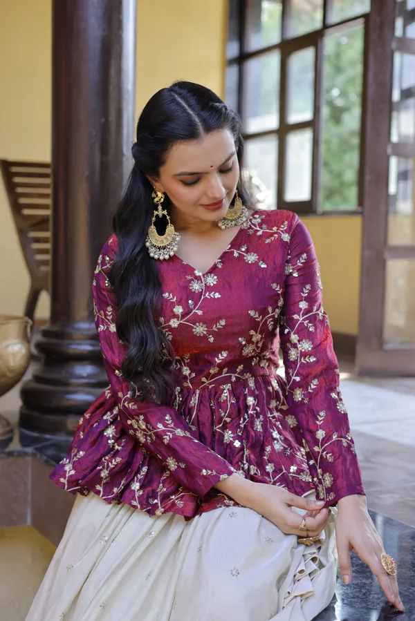 Silk_Lehenga_with_sequins,_zari_&_mirror_embellished_work,_paired_with_a_stylish_blouse._Gives_a_beautiful_flared_look_�_perfect_for_parties_&_festive_wear._Unstitched_blouse_included._?