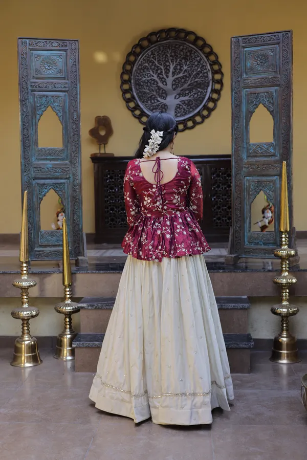 Silk_Lehenga_with_sequins,_zari_&_mirror_embellished_work,_paired_with_a_stylish_blouse._Gives_a_beautiful_flared_look_�_perfect_for_parties_&_festive_wear._Unstitched_blouse_included._?