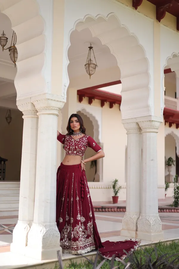 Vichitra_Silk_With_Heavy_Sequins_&_Thread_Embroidered_work