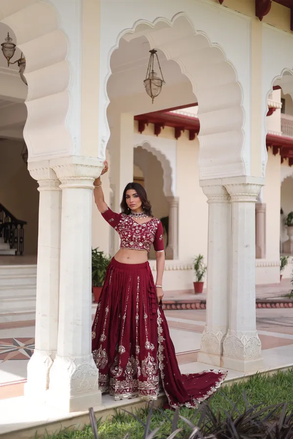 Vichitra_Silk_With_Heavy_Sequins_&_Thread_Embroidered_work