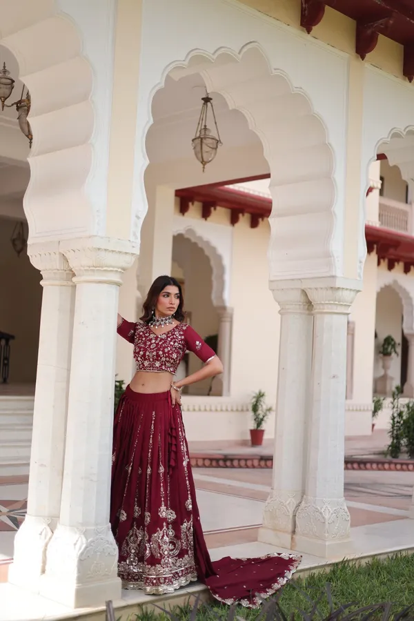 Vichitra_Silk_With_Heavy_Sequins_&_Thread_Embroidered_work