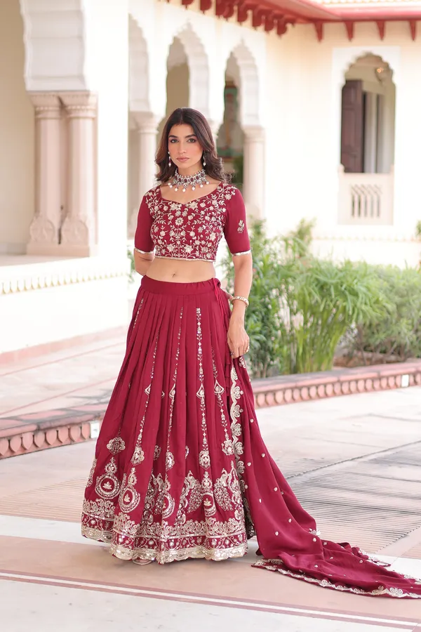 Vichitra_Silk_With_Heavy_Sequins_&_Thread_Embroidered_work