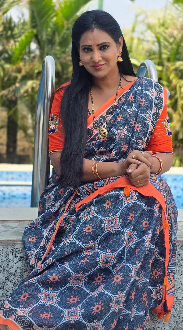 Gray_Colour_Linen_Saree_(With_Unstitched_Blouse_Piece)_(For_Women)