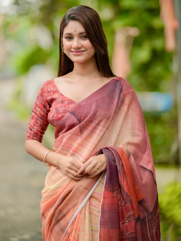 Pastel_Peach_&_Maroon_Ombre_Linen_Saree_(With_Unstitched_Blouse_Piece)