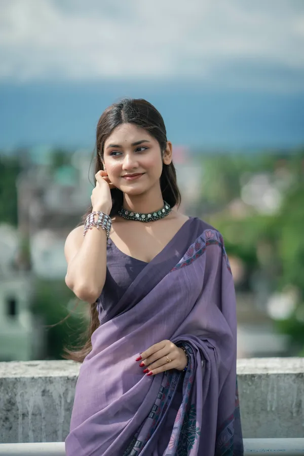 Light_Purple_colour_Linen_Saree_(With_Unstitched_Blouse_Piece)_(For_Women)