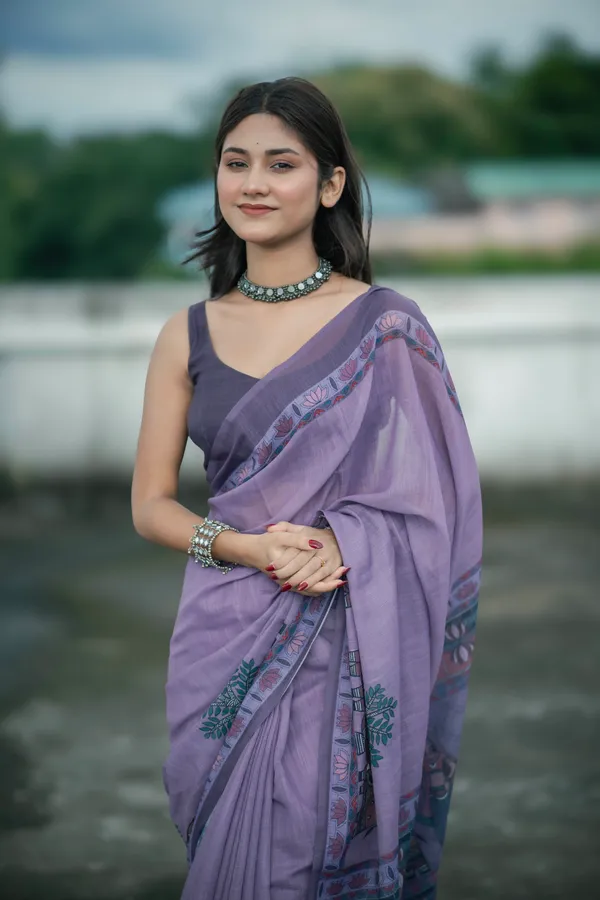 Light_Purple_colour_Linen_Saree_(With_Unstitched_Blouse_Piece)_(For_Women)