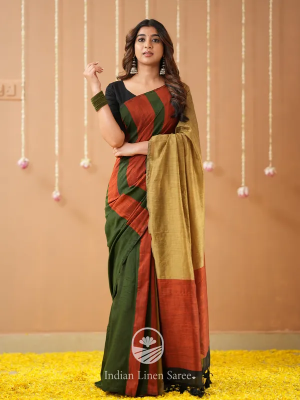 Green_Handloom_Cotton_Saree_with_Designer_Blouse