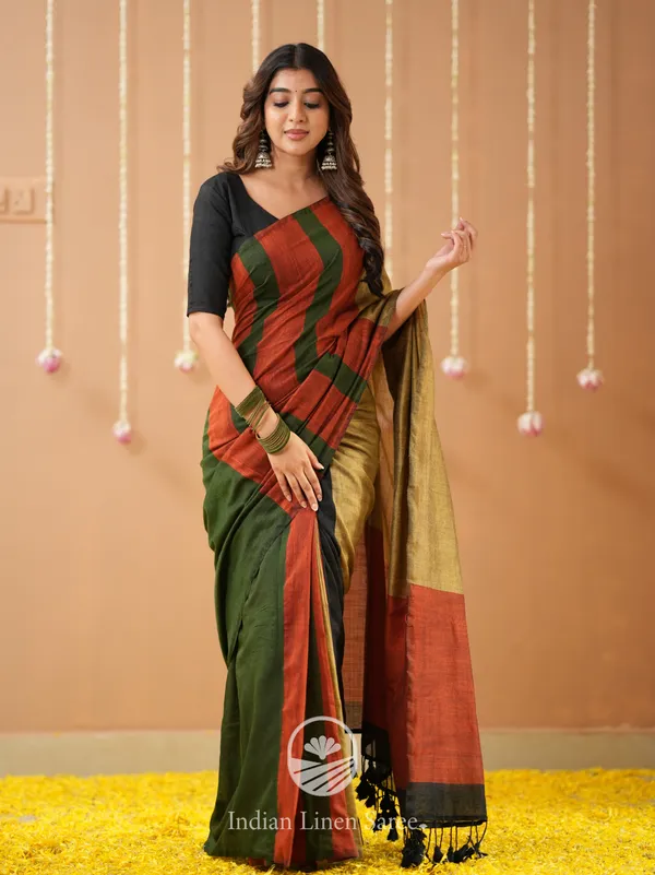 Green_Handloom_Cotton_Saree_with_Designer_Blouse