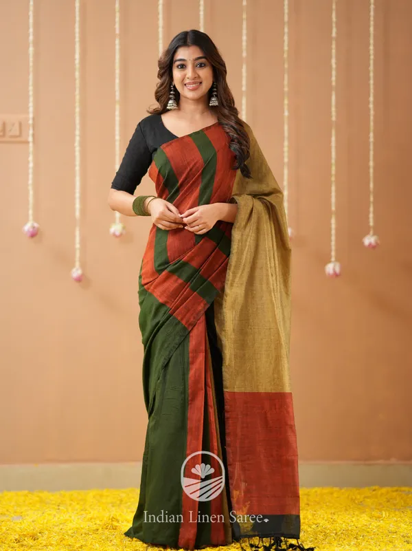 Green_Handloom_Cotton_Saree_with_Designer_Blouse