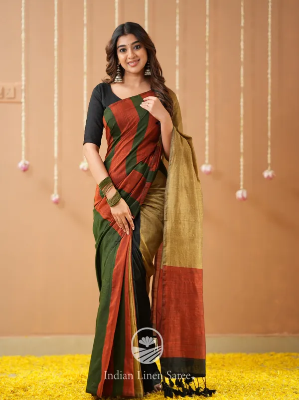 Green_Handloom_Cotton_Saree_with_Designer_Blouse