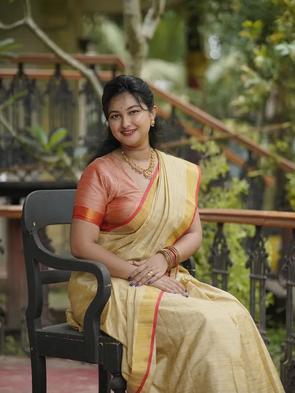Beige_Colour_Linen_Saree_(With_Unstitched_Blouse_Piece)_(For_Women)