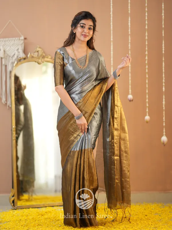 Gold_&_Silver_Handloom_Tissue_Saree_With_Designer_Blouse