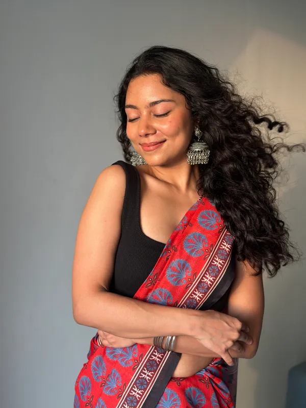 Red_Colour_Linen_Saree_(With_Unstitched_Blouse_Piece)_(For_Women)