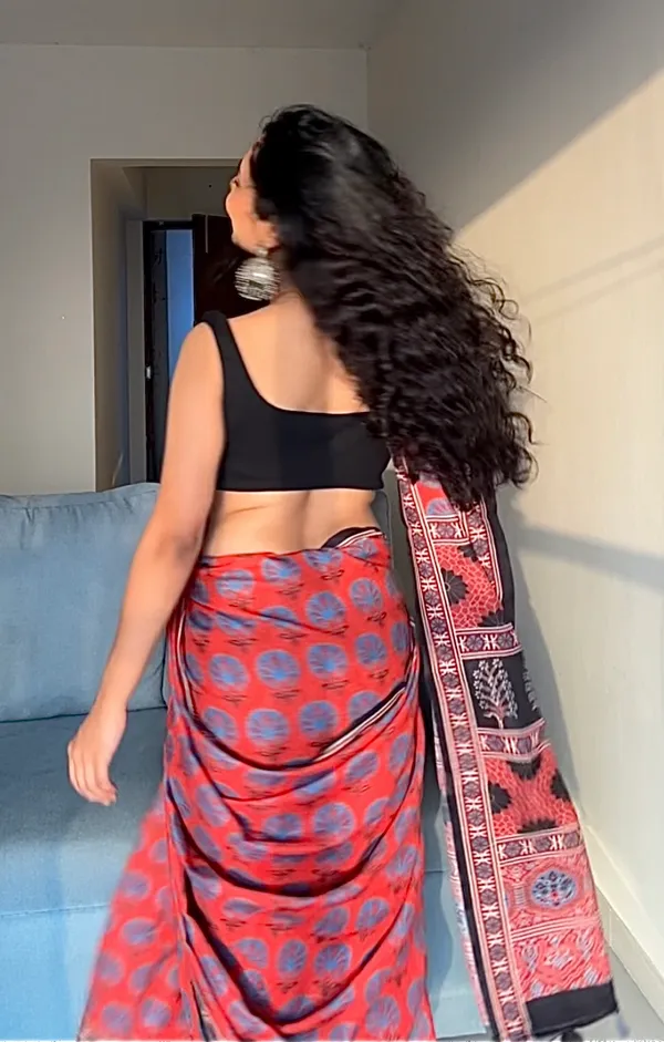 Red_Colour_Linen_Saree_(With_Unstitched_Blouse_Piece)_(For_Women)