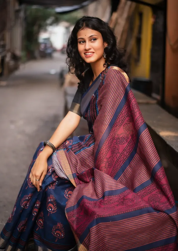 Blue_Colour_Linen_Saree_(With_Unstitched_Blouse_Piece)_(For_Women)