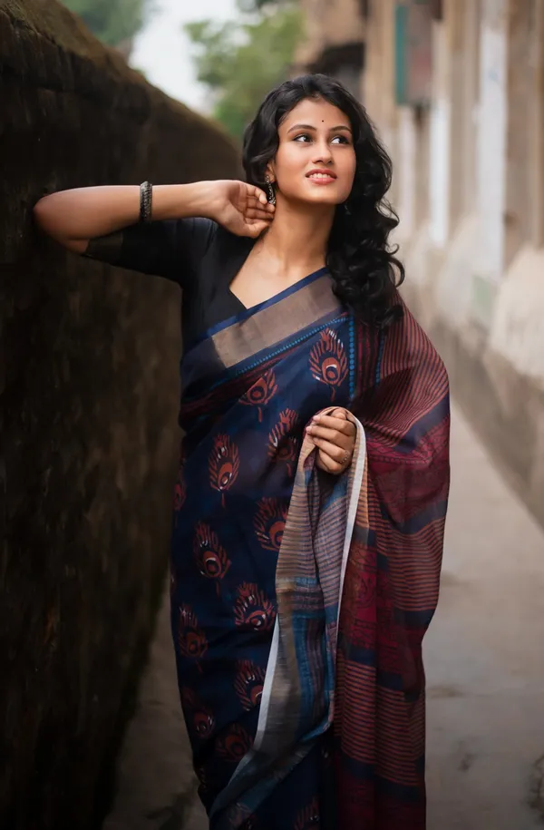 Blue_Colour_Linen_Saree_(With_Unstitched_Blouse_Piece)_(For_Women)