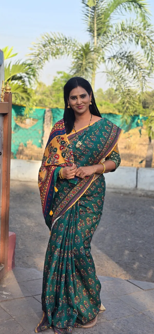 Green-Yellow_Colour_Linen_Saree_(With_Unstitched_Blouse_Piece)_(For_Women)