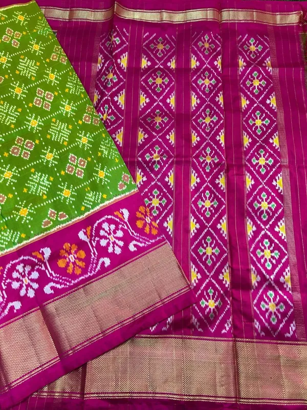 Pochammpalli_Designer_Printed_And_Dolla_Silk_Fabric_Sarees