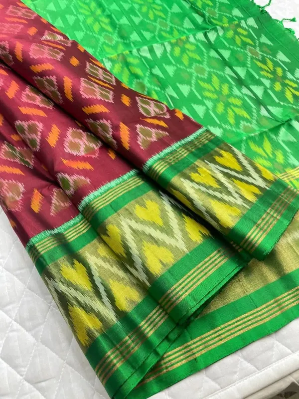 Pochammpalli_Designer_Printed_And_Dolla_Silk_Fabric_Sarees