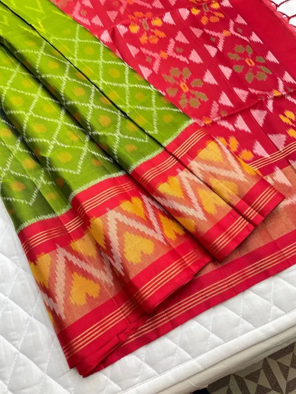 Pochammpalli_Designer_Printed_And_Dolla_Silk_Fabric_Sarees