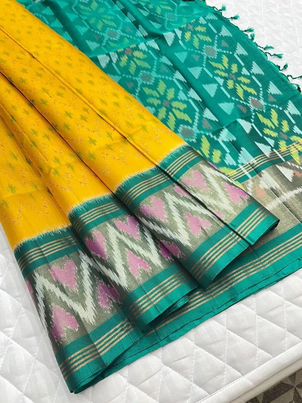 Pochammpalli_Designer_Printed_And_Dolla_Silk_Fabric_Sarees