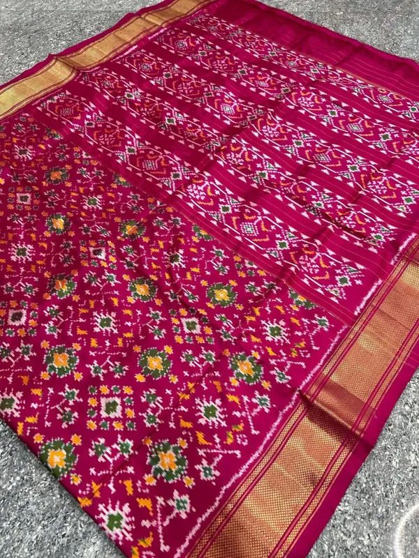 Pochammpalli_Designer_Printed_And_Dolla_Silk_Fabric_Sarees