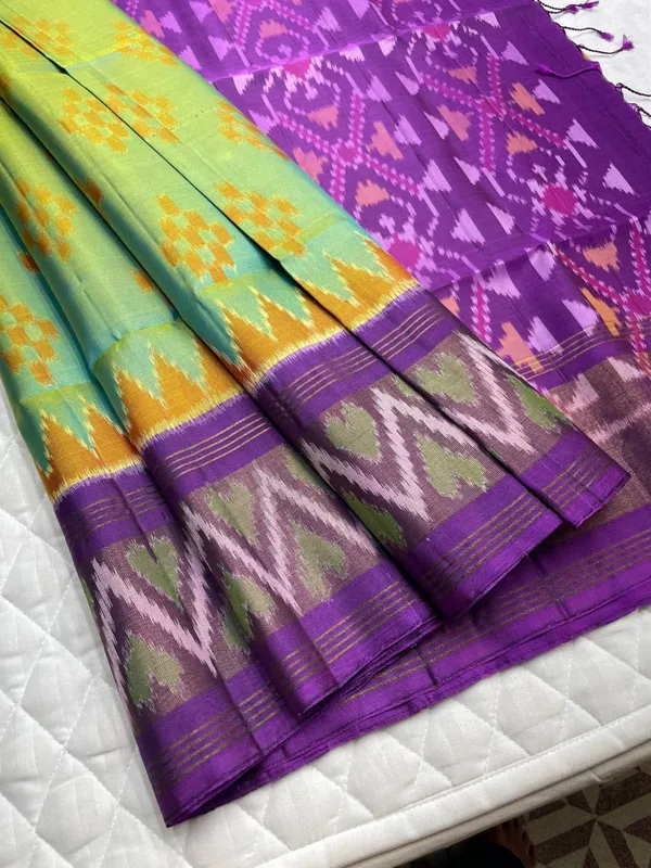 Pochammpalli_Designer_Printed_And_Dolla_Silk_Fabric_Sarees