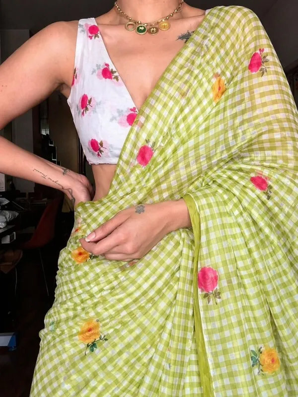Latest_Linen_Sarees