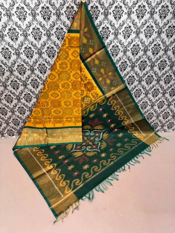 Pochampalli_Designer_Printed_And_Dolla_Silk_Fabric_Saree