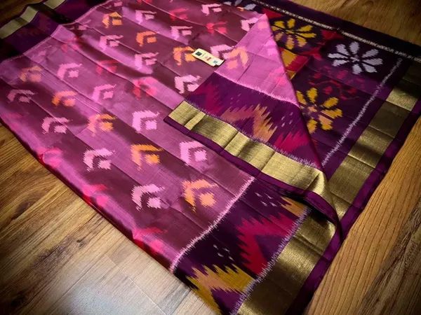 Pochampalli_Designer_Printed_And_Dolla_Silk_Fabric_Sarees