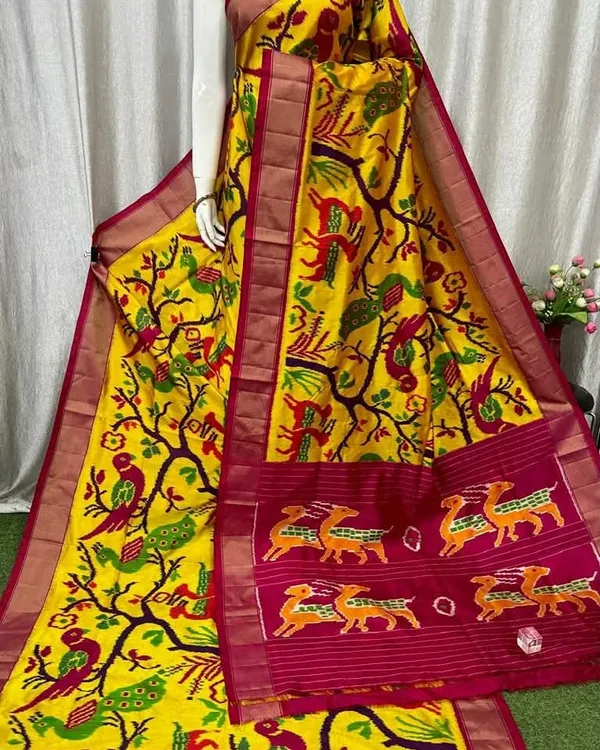 Pochampalli_Designer_And_Dolla_Silk_Saree