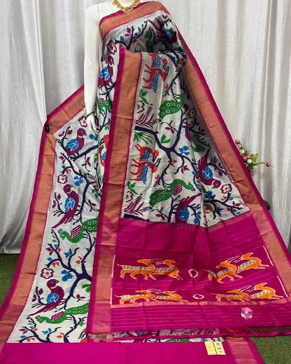 Pochampalli_Designer_And_Dolla_Silk_Saree