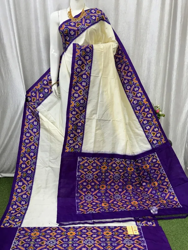 Pochampalli_Designer_And_Dolla_Silk_Saree