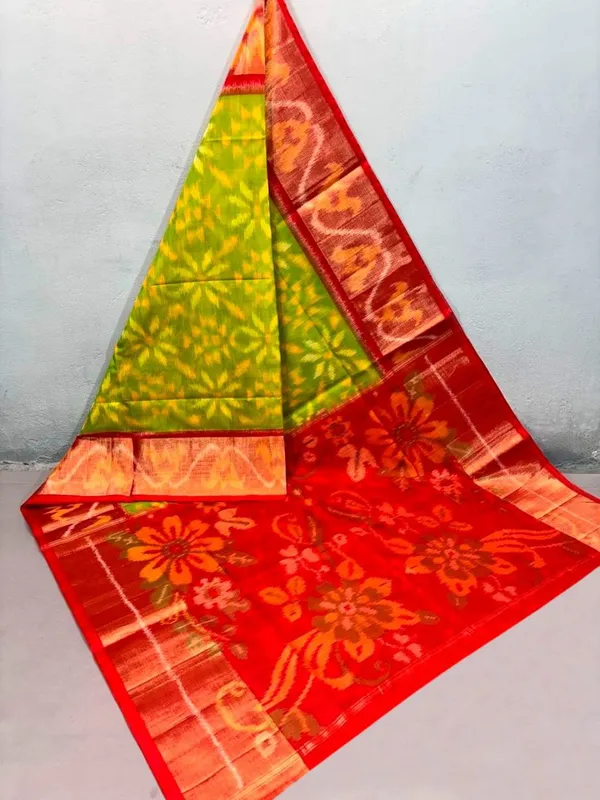 Twill_Ikkat_Designer_And_Dolla_Silk_Sarees