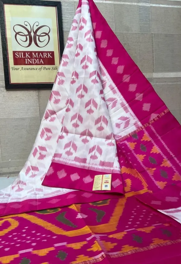 Pochampalli_Designer_Printed_And_Dolla_Silk_Fabric_Sarees