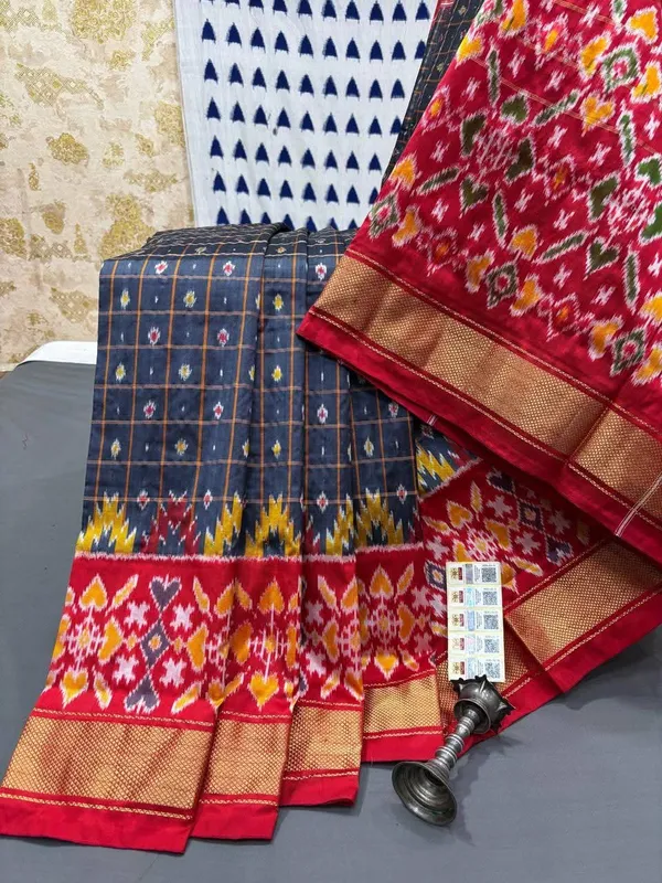 Pochammpalli_Designer_Printed_And_Dolla_Silk_Fabric_Sarees