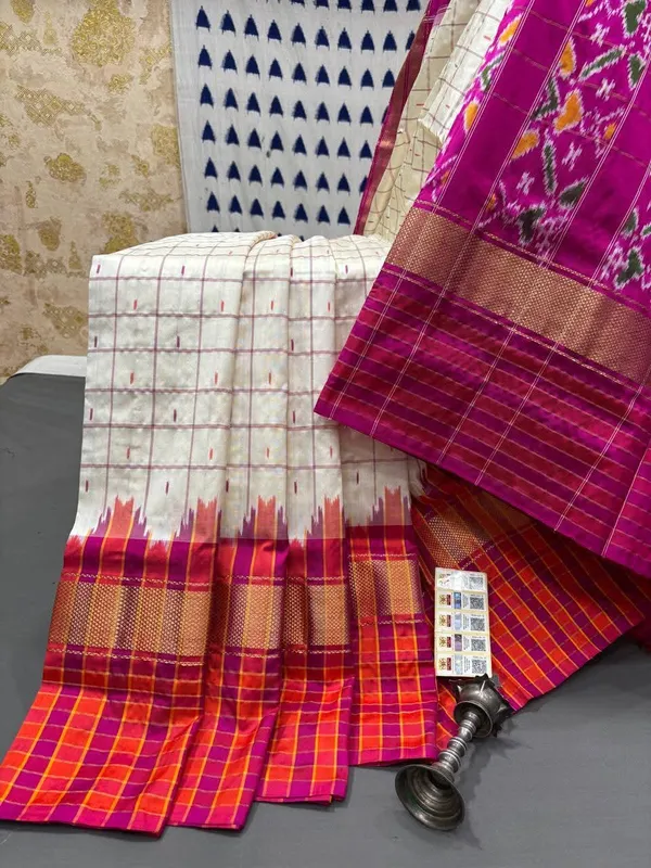 Pochammpalli_Designer_Printed_And_Dolla_Silk_Fabric_Sarees