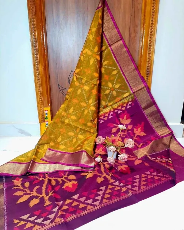 Pochampalli_Designer_Printed_And_Dolla_Silk_Fabric_Sarees