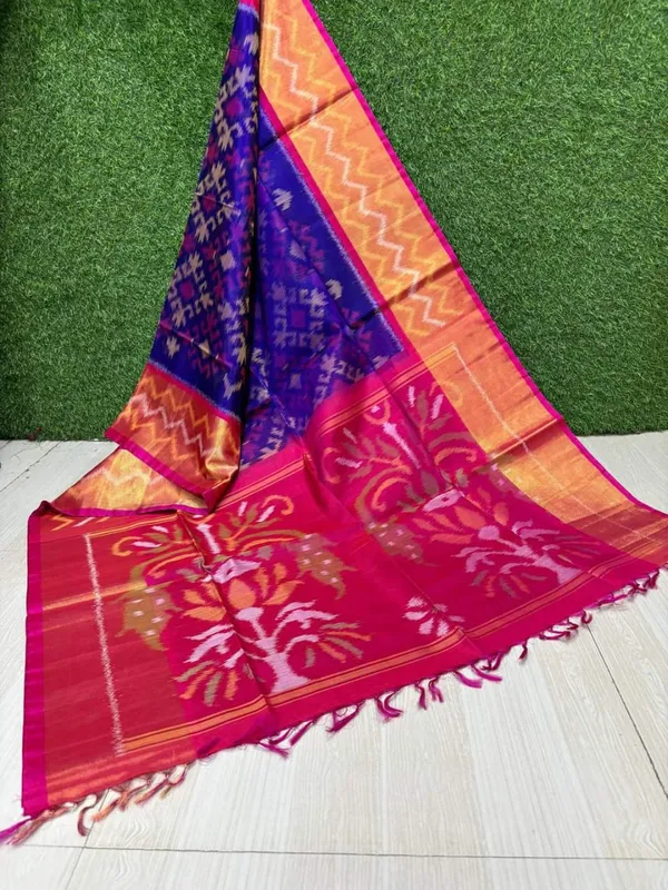 Pochampalli_Designer_Printed_And_Dolla_Silk_Fabric_Sarees