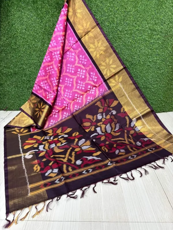 Pochampalli_Designer_Printed_And_Dolla_Silk_Fabric_Sarees