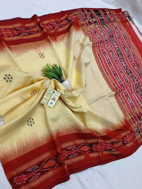 Cotton_Silk_Saree_With_Intricate_Temple_Border_Design
