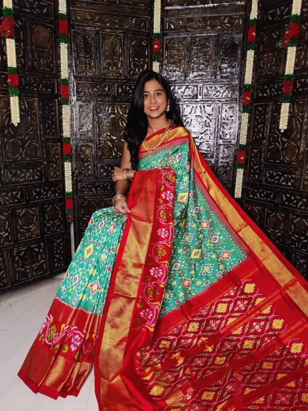 Pochampalli_Designer_Printed_And_Dolla_Silk_Fabric_Sarees