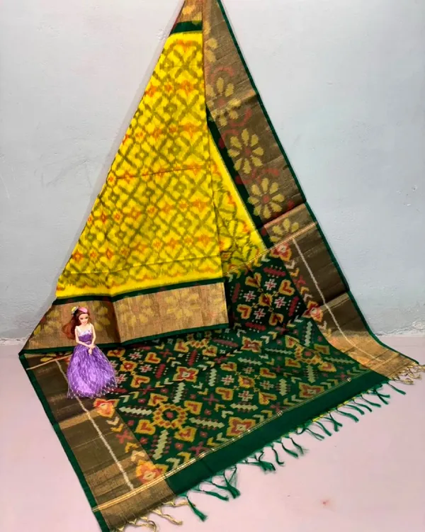 Pochampalli_Designer_Printed_And_Dolla_Silk_Fabric_Sarees