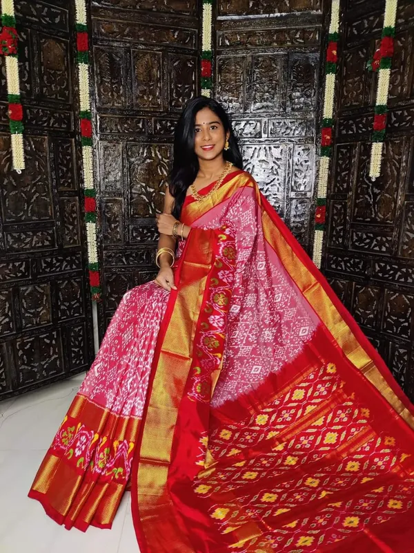 Pochampalli_Designer_Printed_And_Dolla_Silk_Fabric_Sarees