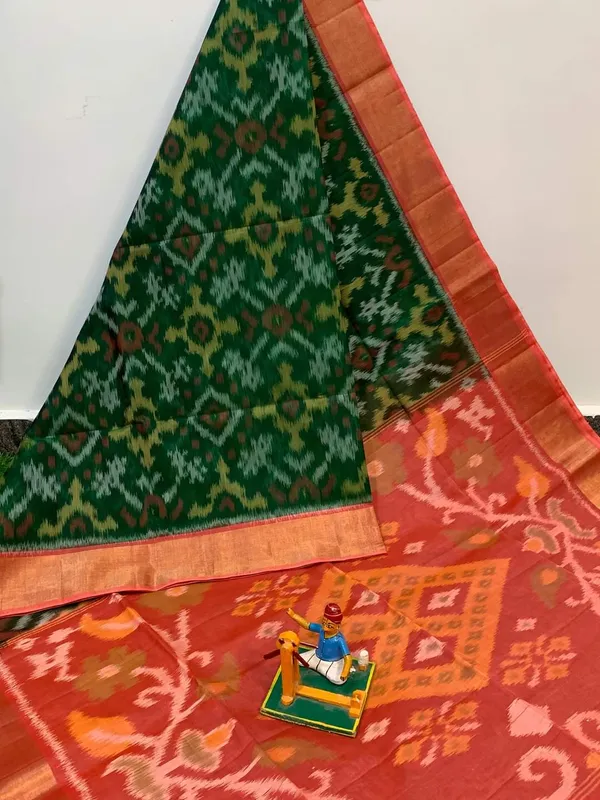 Pochampalli_Designer_Printed_And_Dolla_Silk_Fabric_Sarees