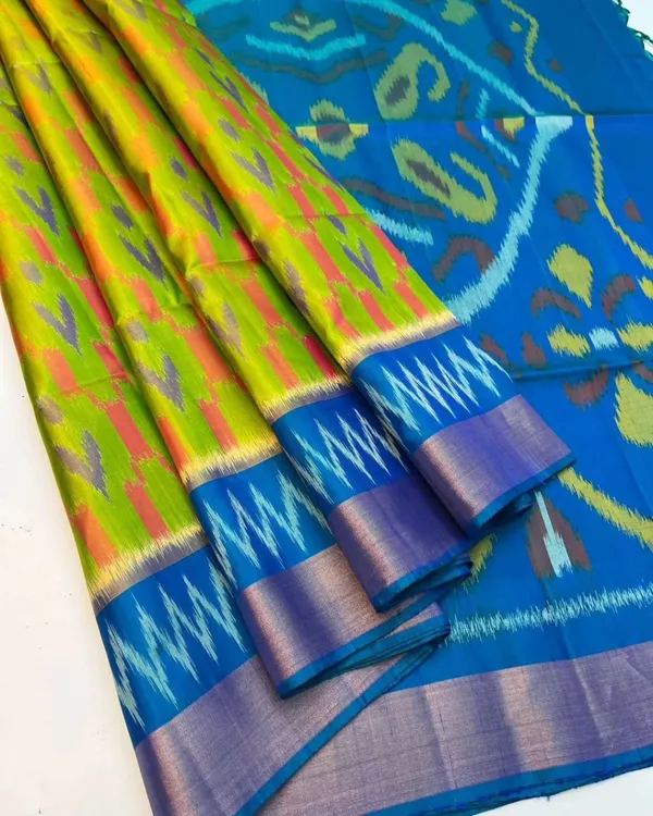 Pochampalli_Designer_Printed_And_Dolla_Silk_Fabric_Sarees