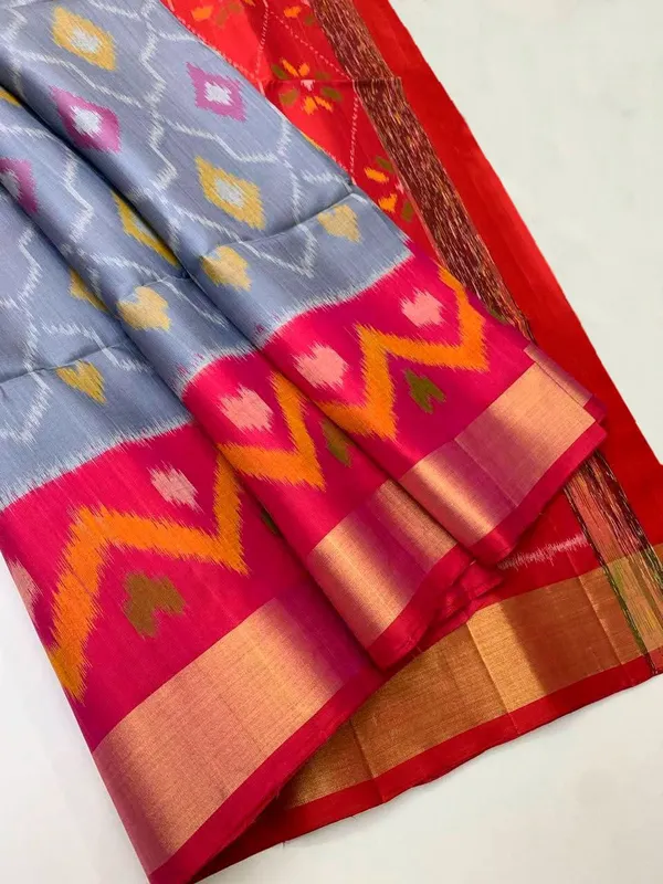 Pochampalli_Designer_Printed_And_Dolla_Silk_Fabric_Sarees
