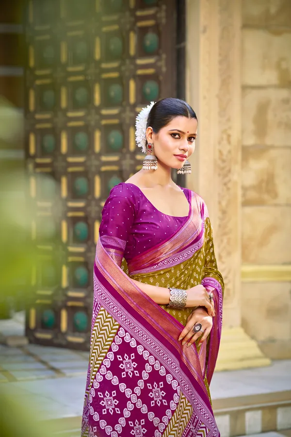 Beautiful_Handicraft_Pure_Soft_MulMul_Cotton_Block_Printed_Zari_Border_Saree_With_Blouce_Piece