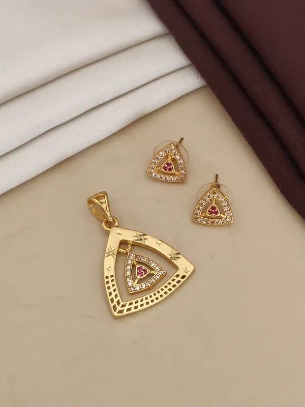 high_gold_plated_ad_diamond_studed_facy_triangle_pendent_set