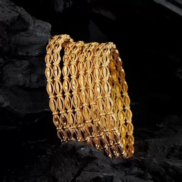 Set_Of_4_Gold_Tone_Designer_Bangles